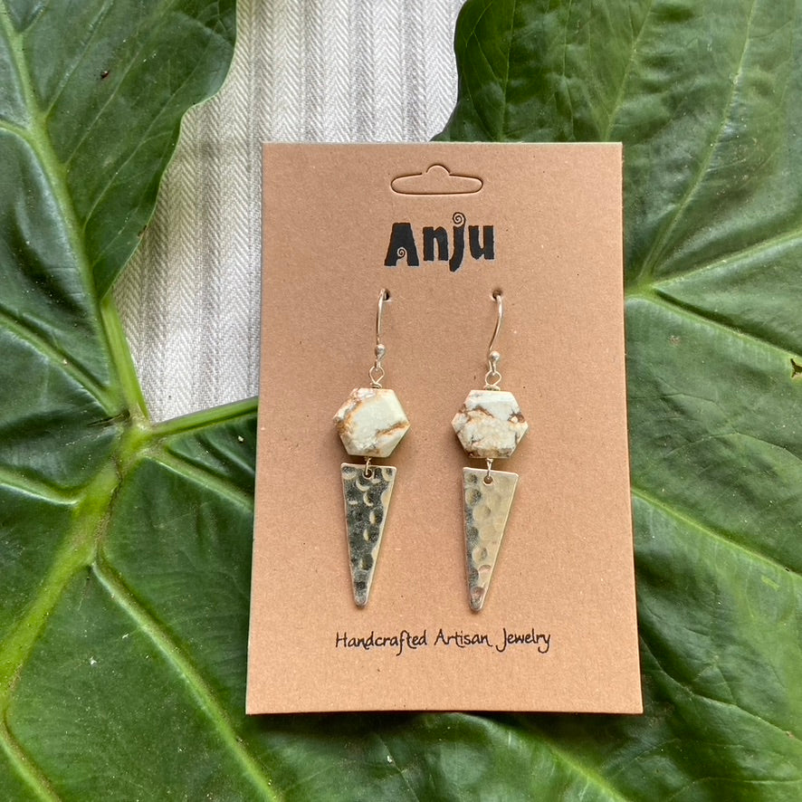 Lemon Chrysoprase Akriti Earrings