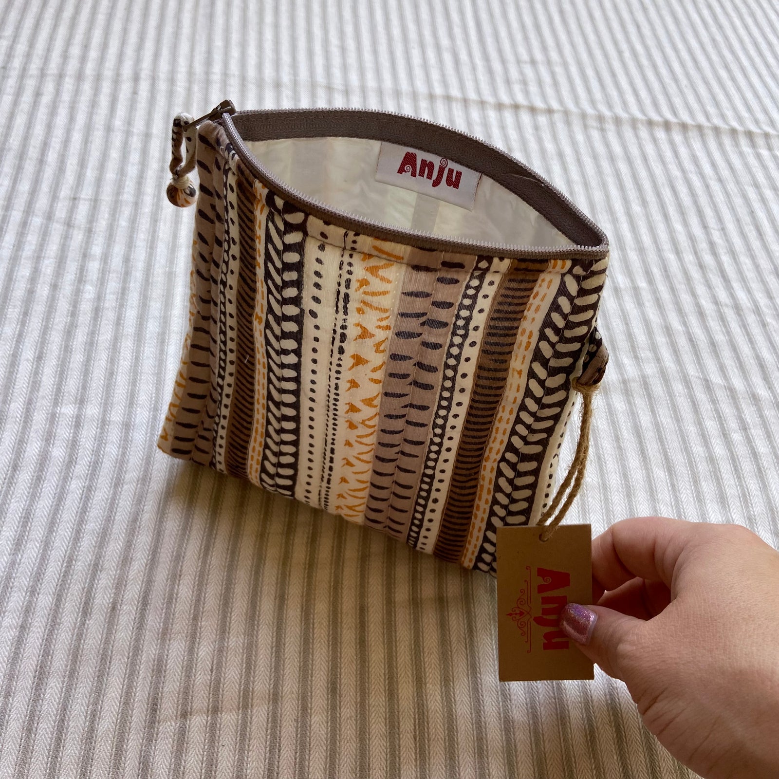 Neutral Patterned Makeup Bag