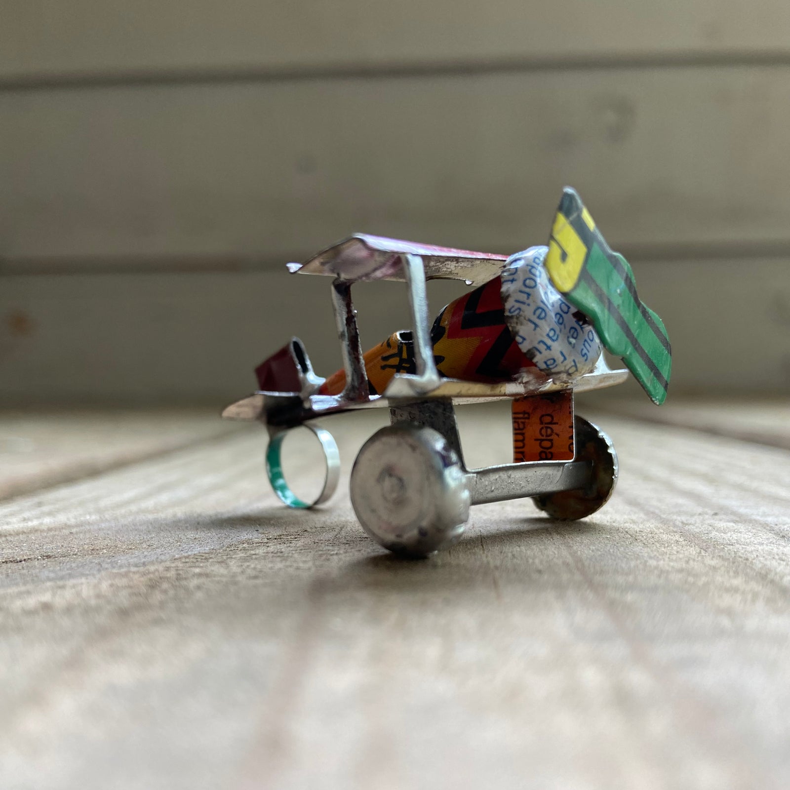 Airplanes - Tin Can Model
