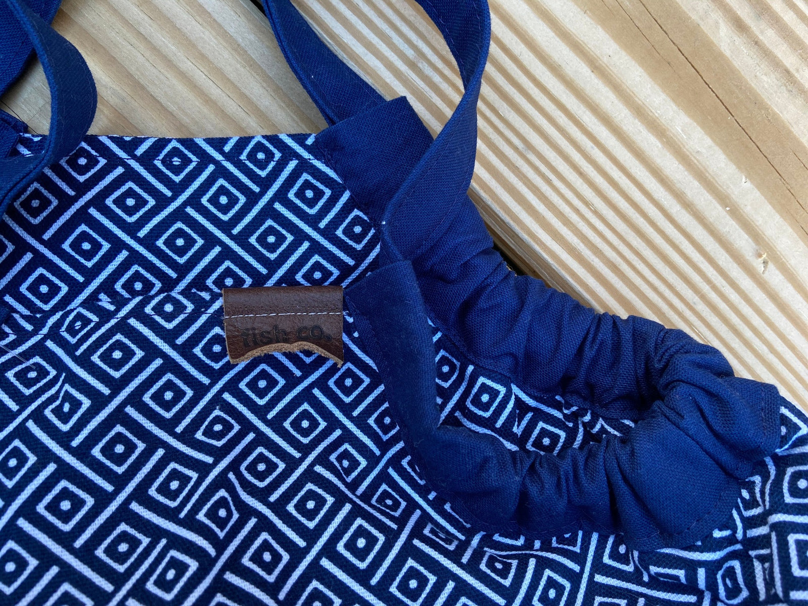 Mini Samaki - Navy and White Classic Grecian Design