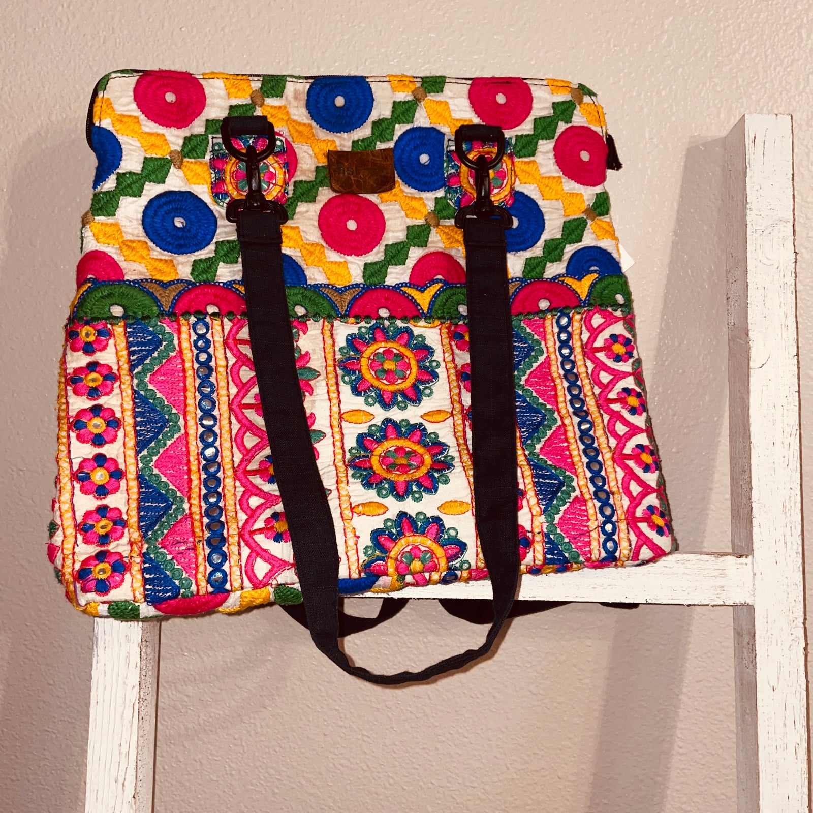 WorldFinds Convertible Backpack Tote 2340