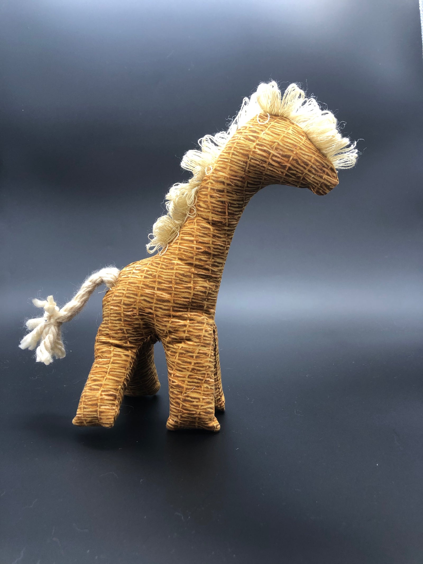 Giraffe gold basket weave